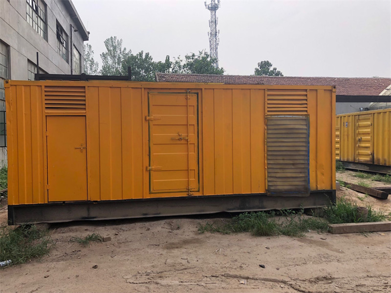 普宁柴油发电机如何判断新机油是否已经完全充满机油滤清器？