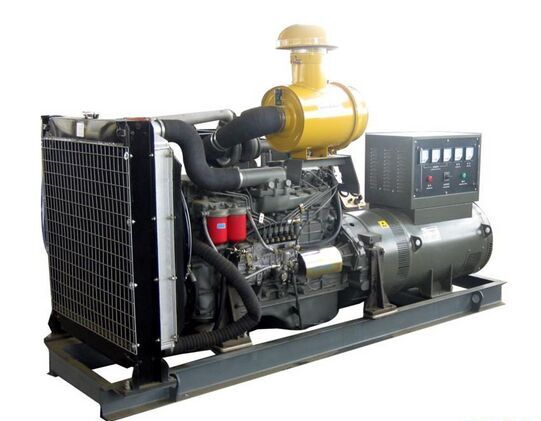 普宁汽油发电机组冬季保养时，燃油系统需要注意什么？